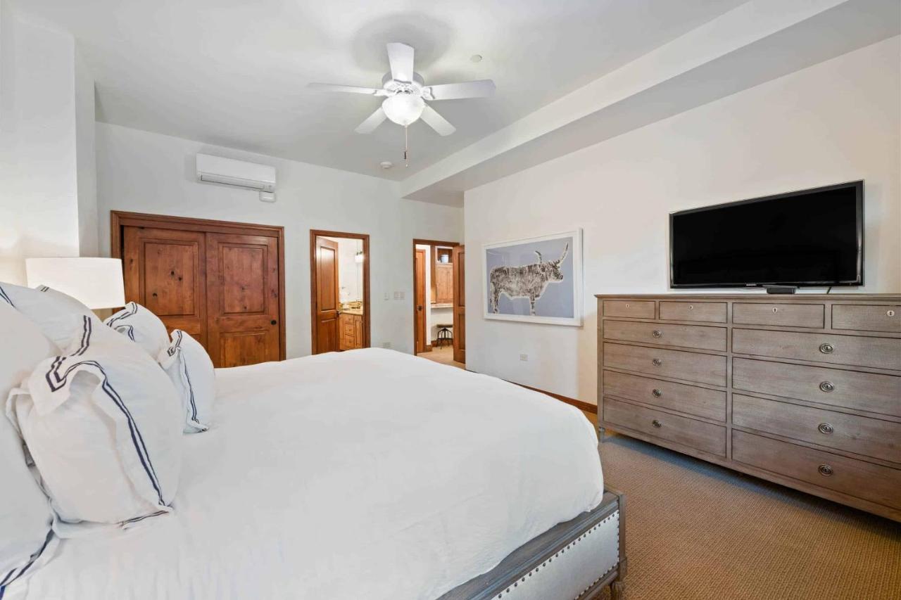 St James Place By East West Hospitality บีเวอร์ครีก ภายนอก รูปภาพ
